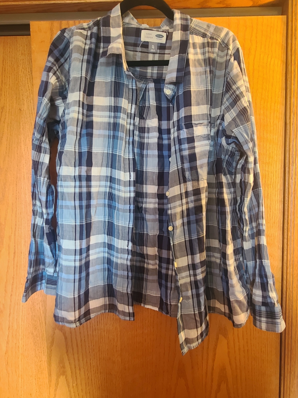 Old Navy Blue & White Summer Plaid Button-Down Shirt